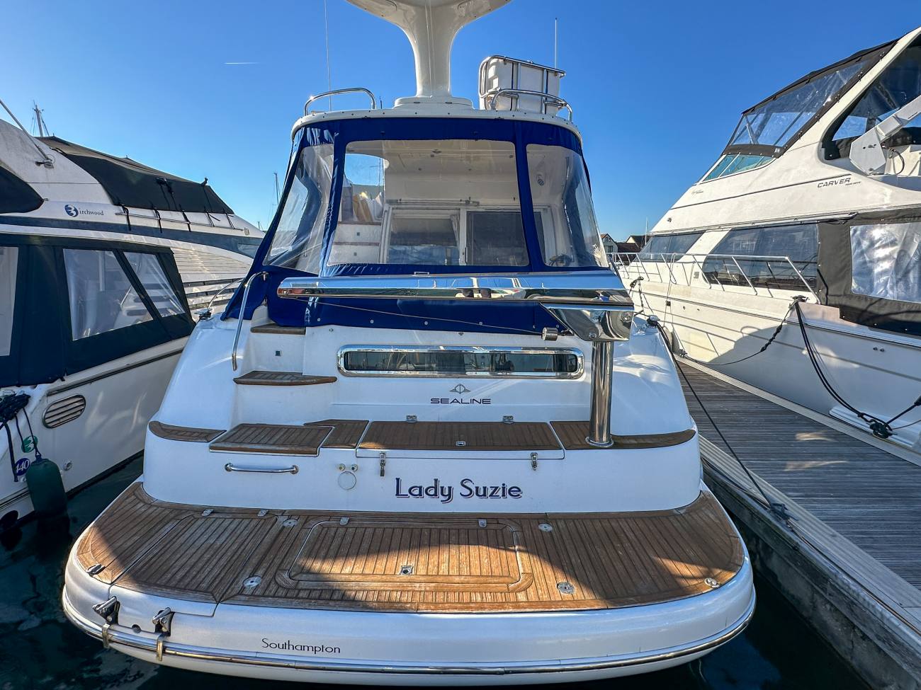 2001 Sealine F43 image 13