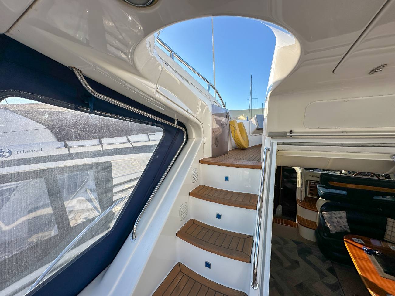 2001 Sealine F43 image 19