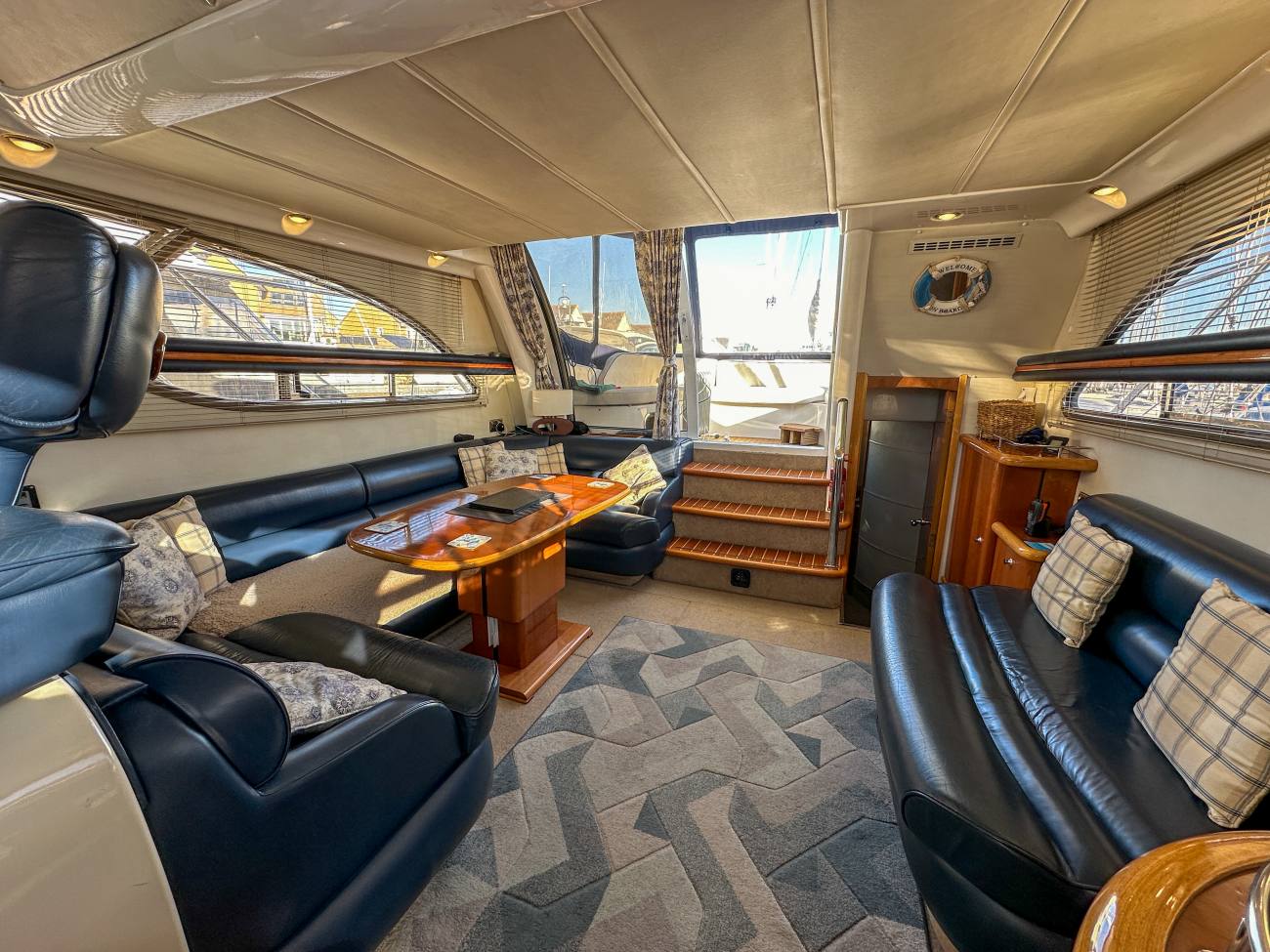 2001 Sealine F43 image 34
