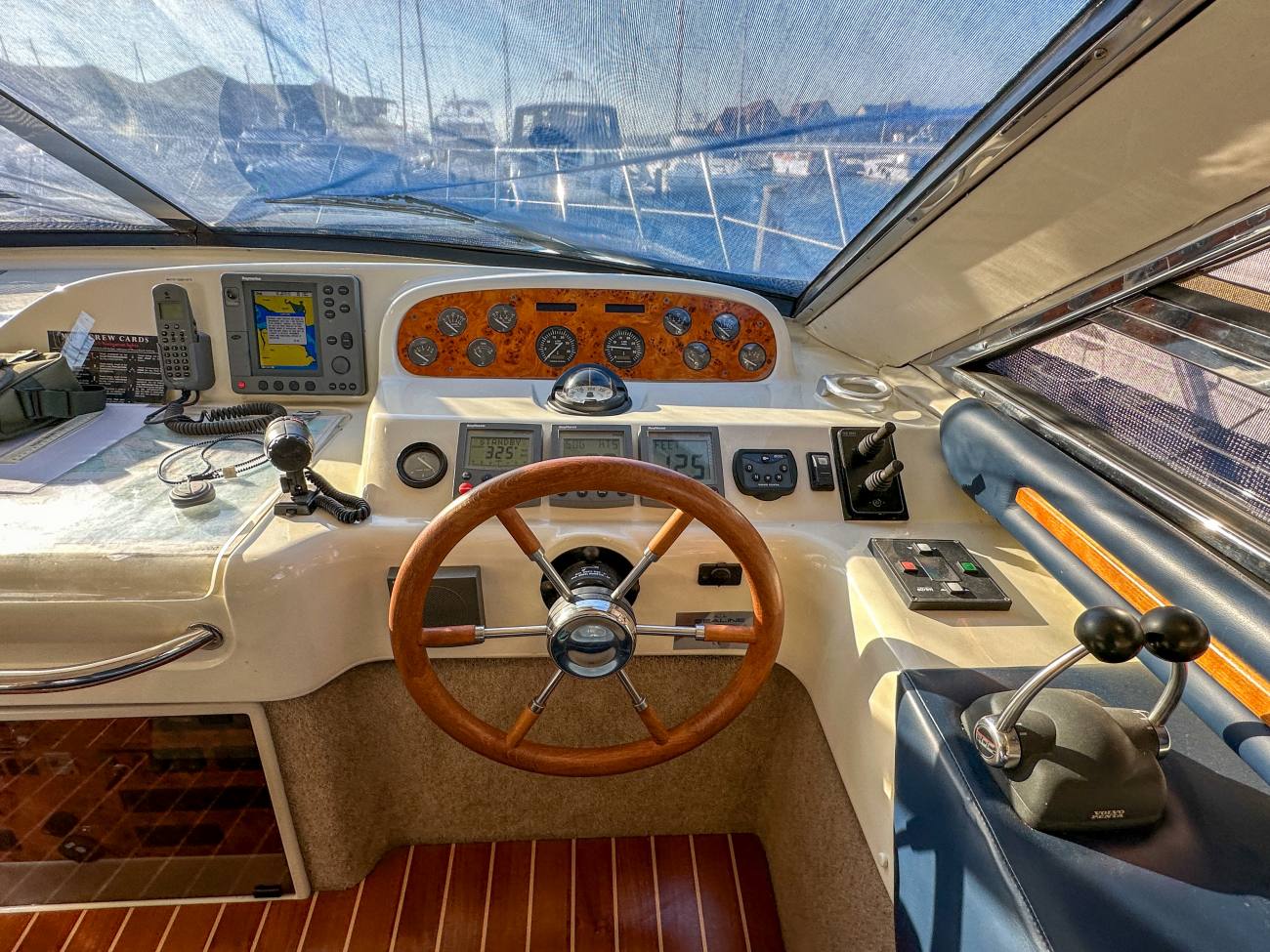 2001 Sealine F43 image 33