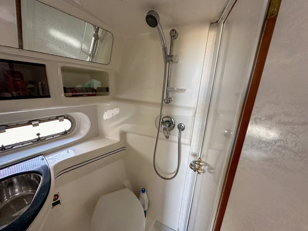 2001 Sealine F43 image 3