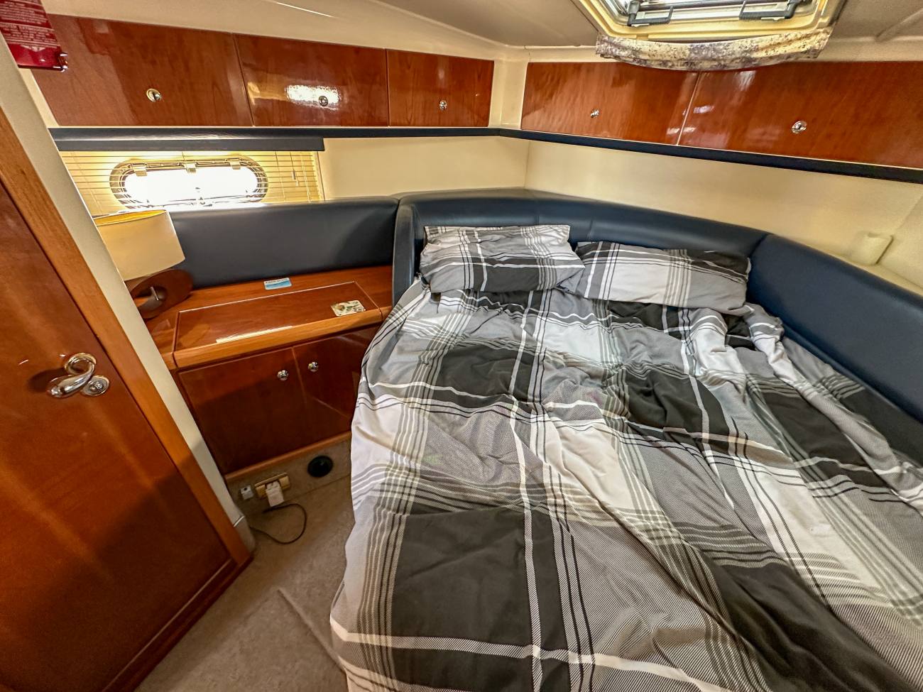 2001 Sealine F43 image 45