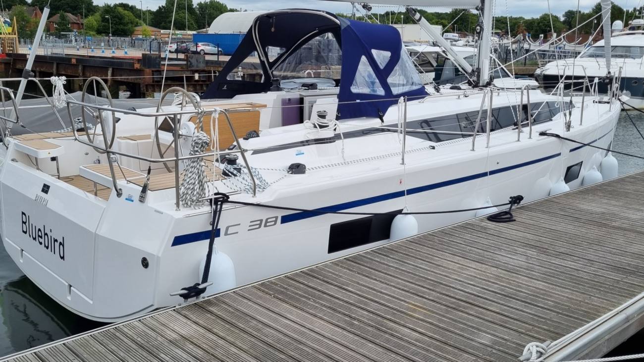 2022 Bavaria C38 image 16