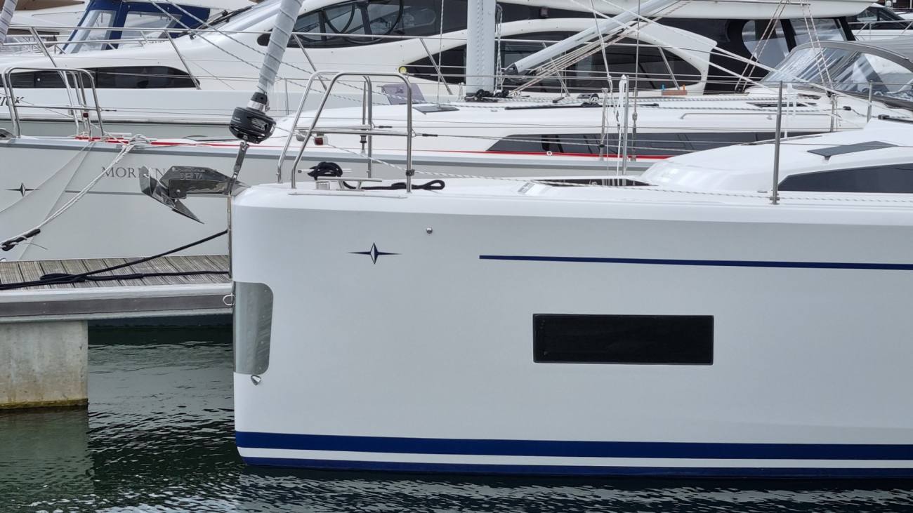 2022 Bavaria C38 image 17