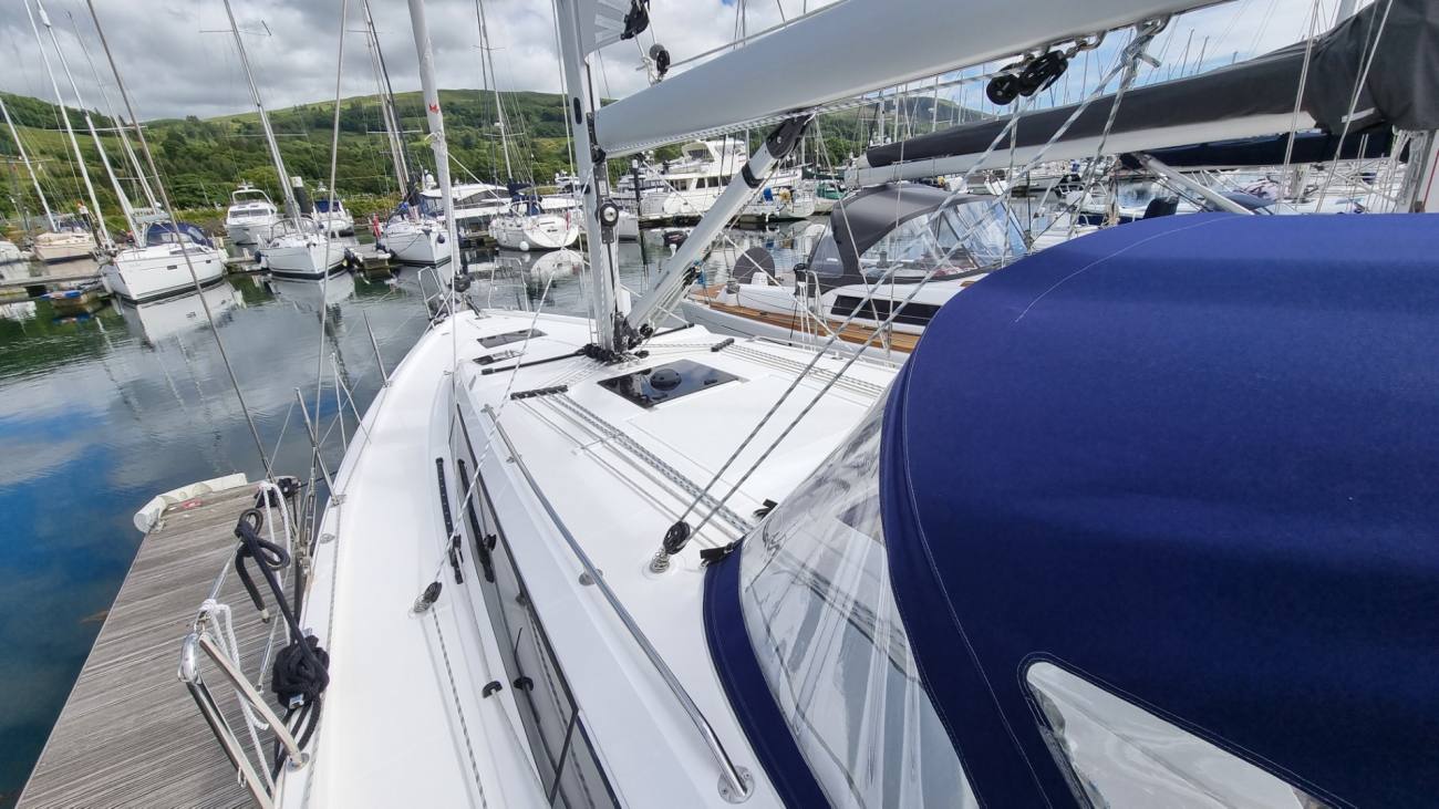2022 Bavaria C38 image 35