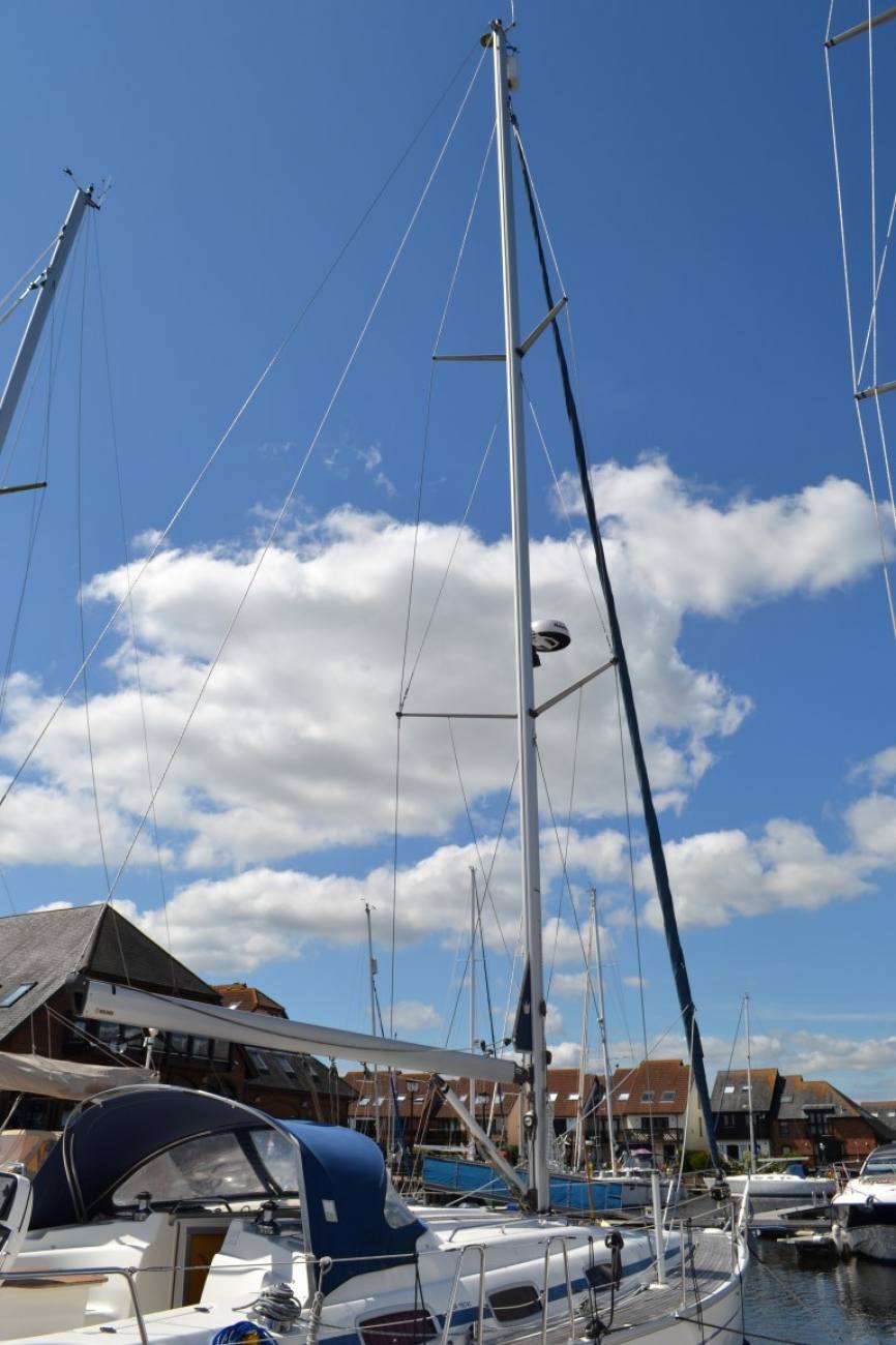 2005 Bavaria 39 Cruiser image 22