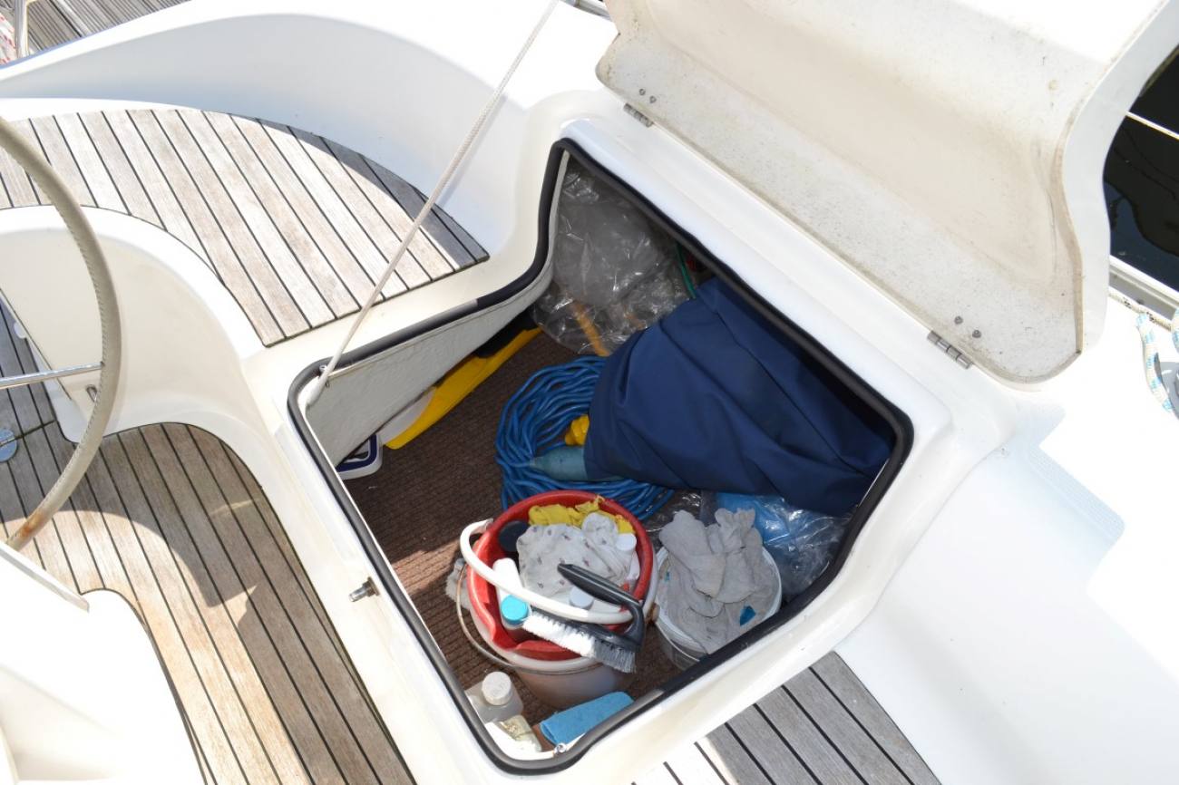 2005 Bavaria 39 Cruiser image 24