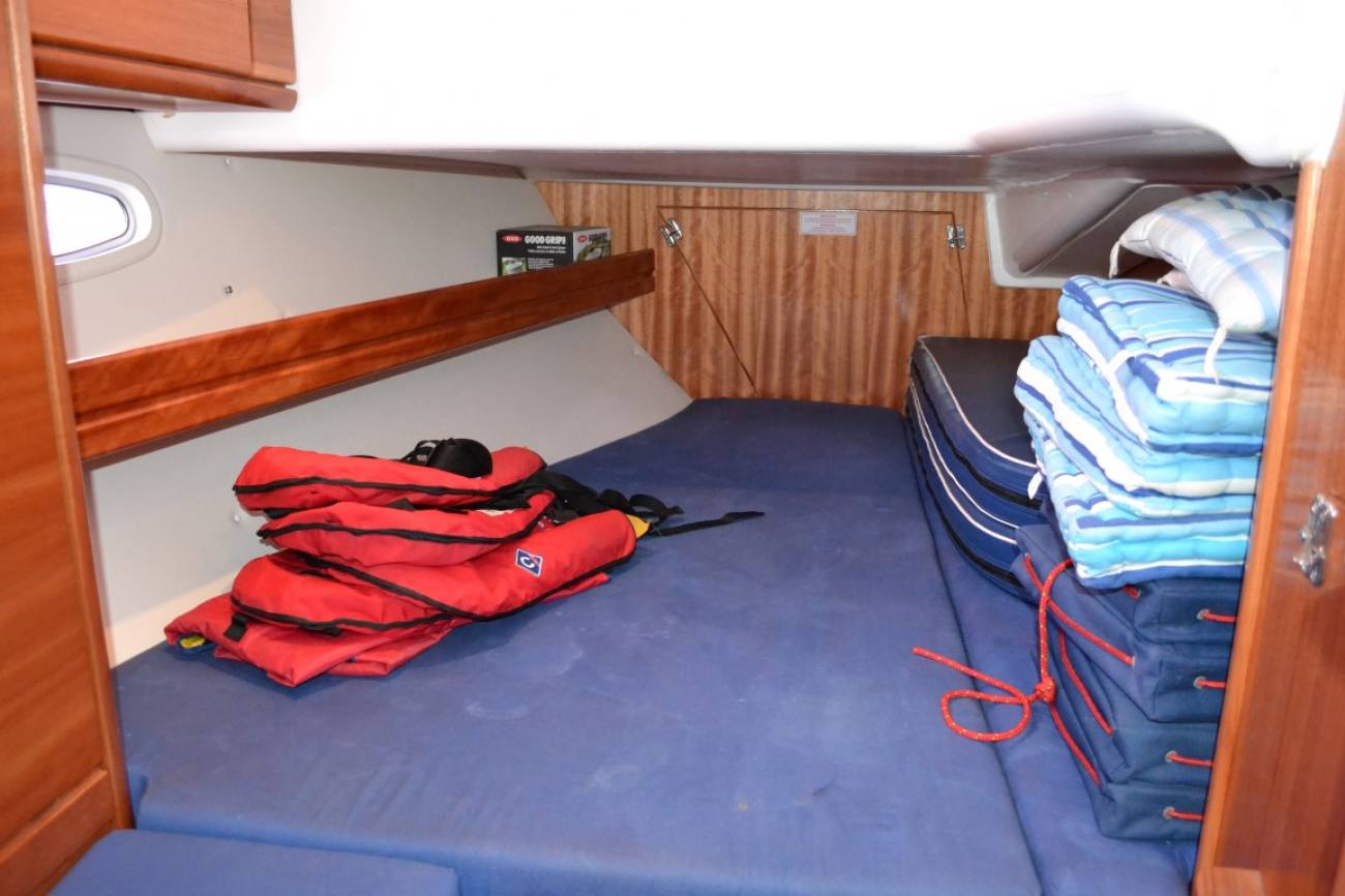 2005 Bavaria 39 Cruiser image 37