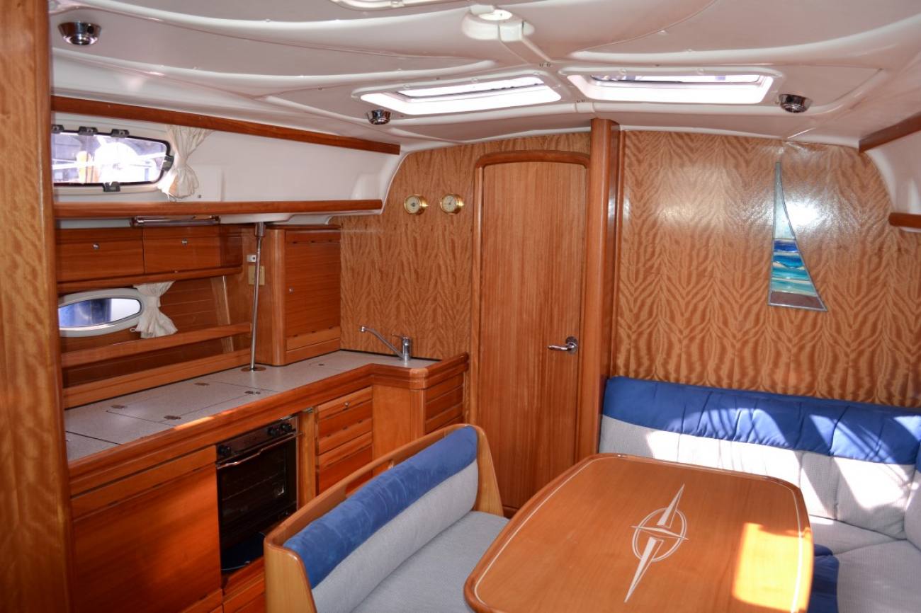 2005 Bavaria 39 Cruiser image 44