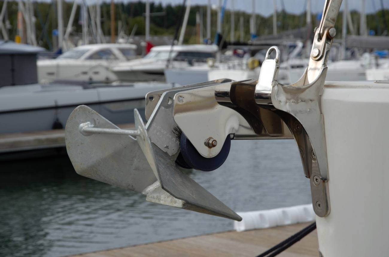 2020 Bavaria Vision 42 image 17