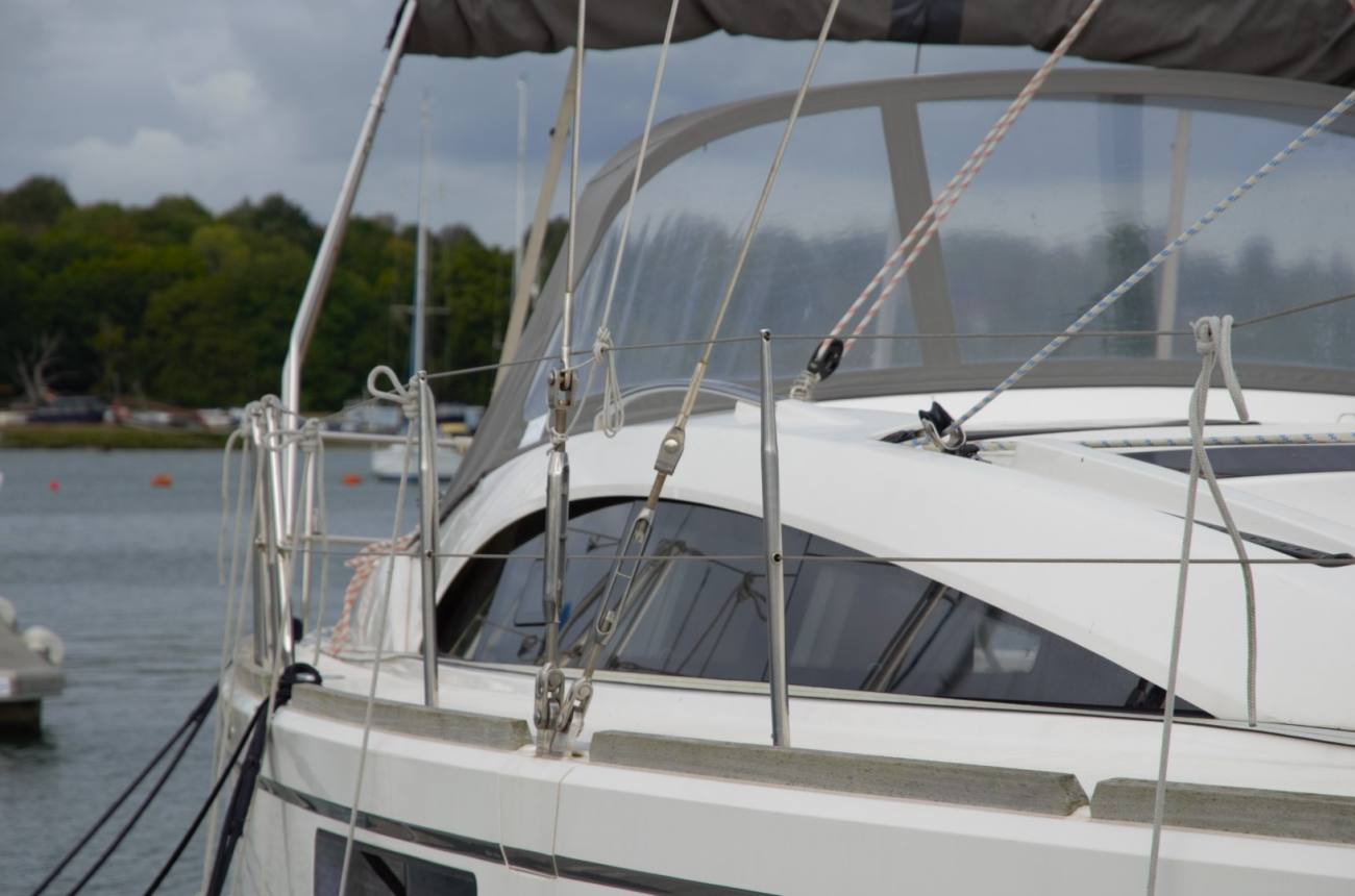 2020 Bavaria Vision 42 image 18