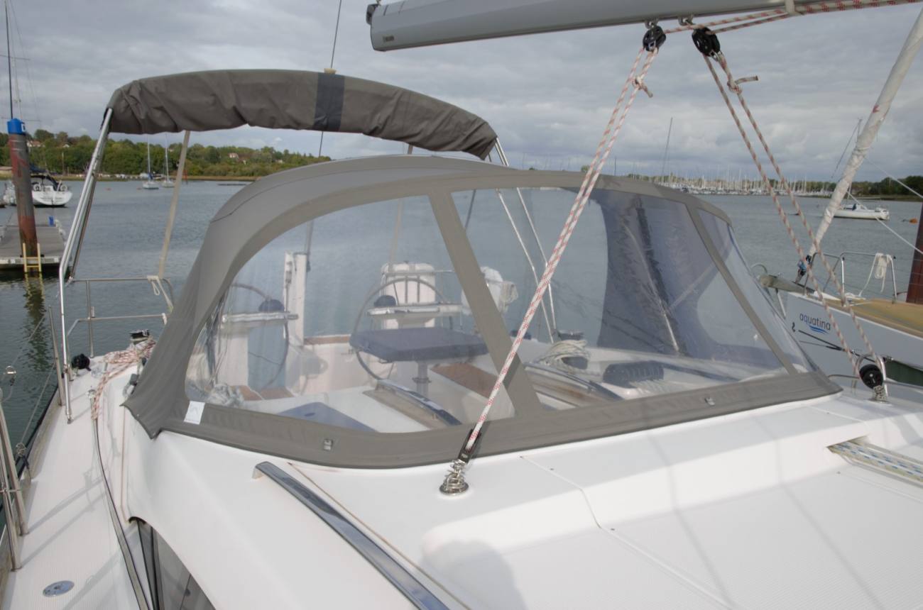 2020 Bavaria Vision 42 image 22