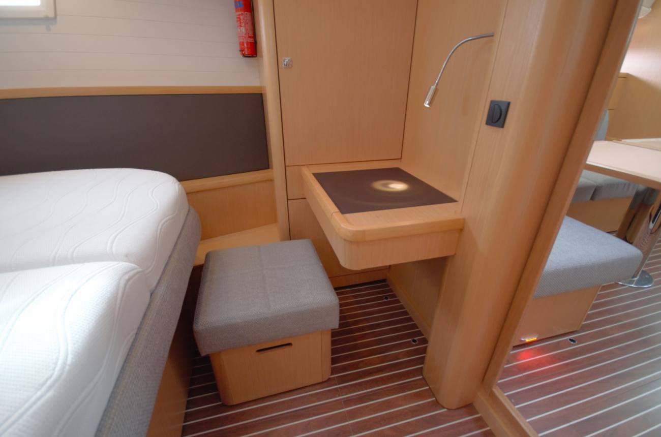 2020 Bavaria Vision 42 image 40
