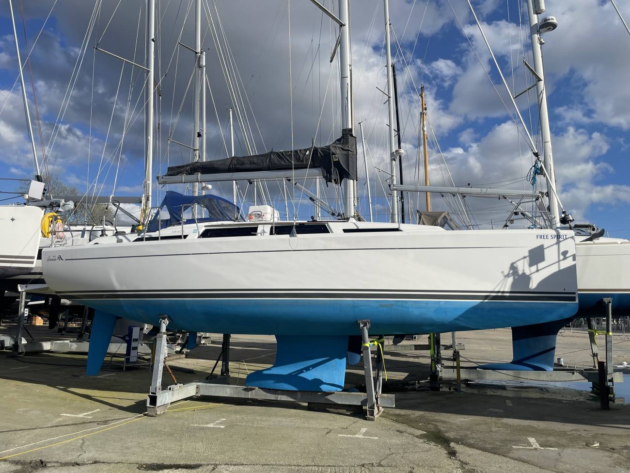 2015 Hanse 345 image 11
