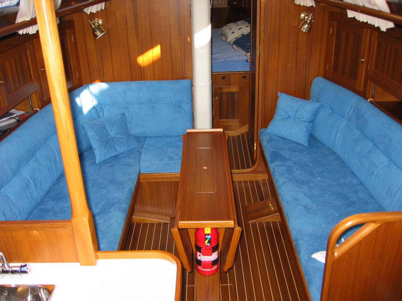 2004 Faurby 363 Deluxe image 2