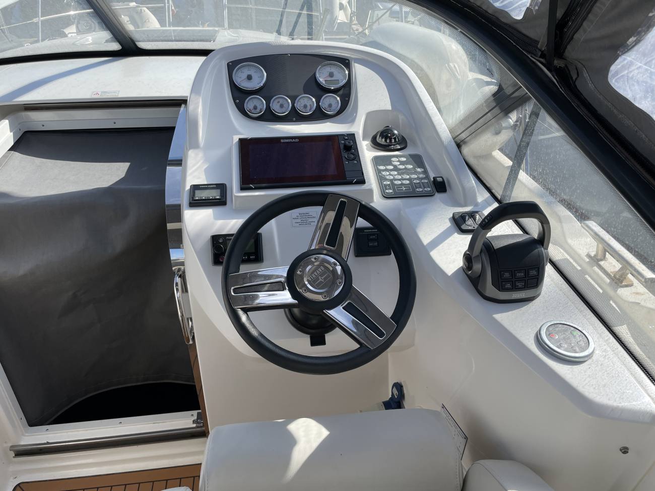 2021 Bavaria S29 image 15