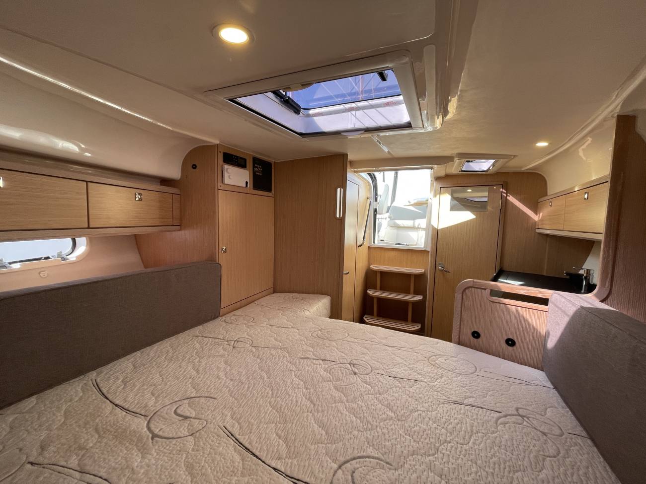 2021 Bavaria S29 image 26
