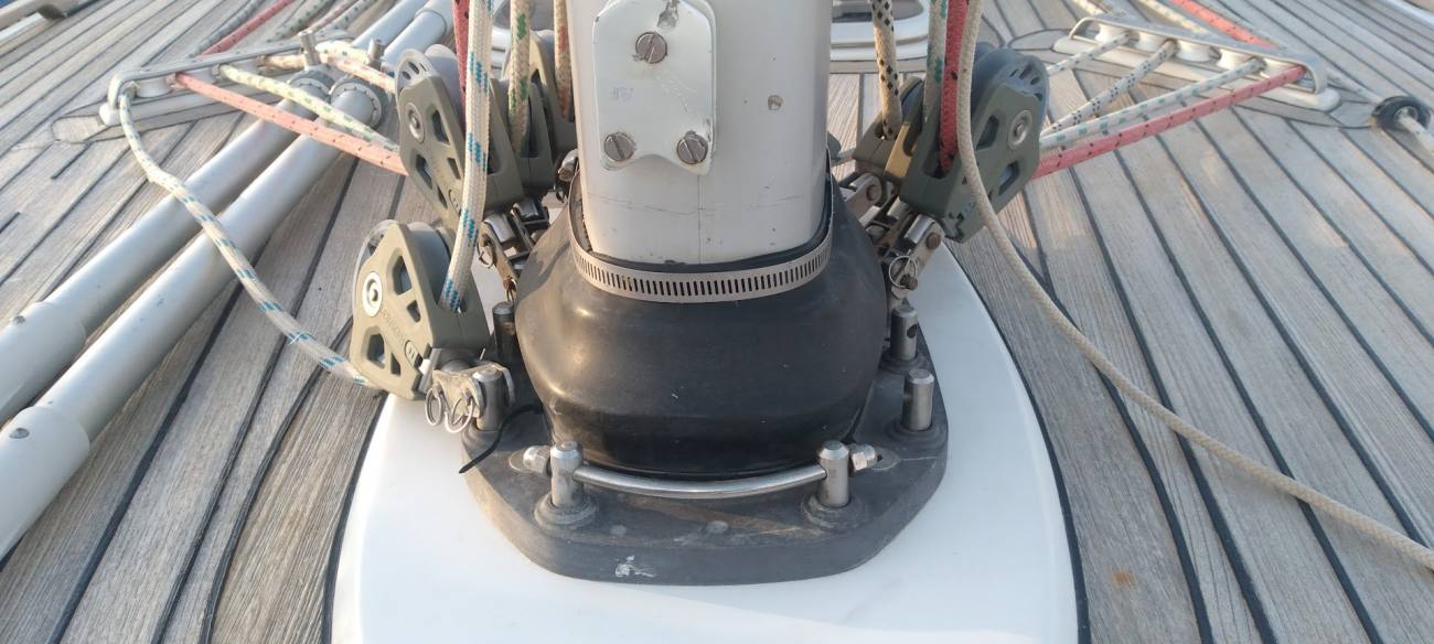 2000 Grand Soleil 46.3 image 5