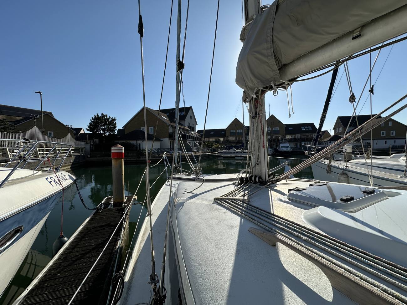 1993 Hunter Channel 323 image 29