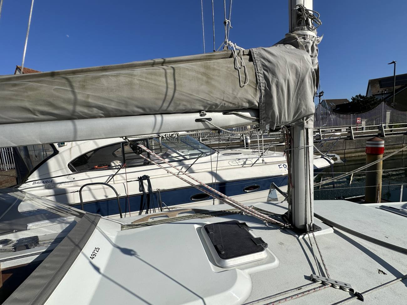 1993 Hunter Channel 323 image 68