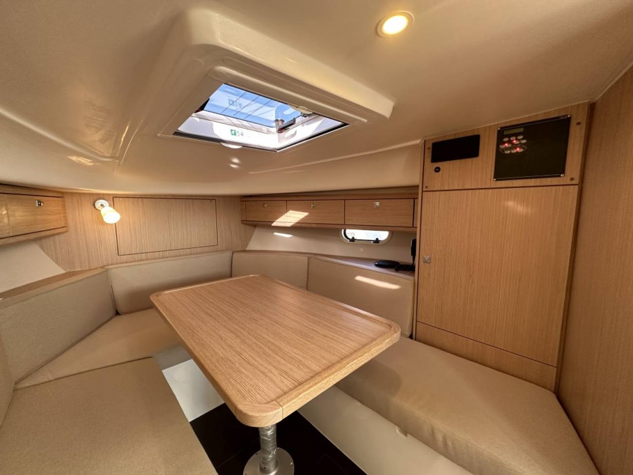 2023 Bavaria S29 image 21