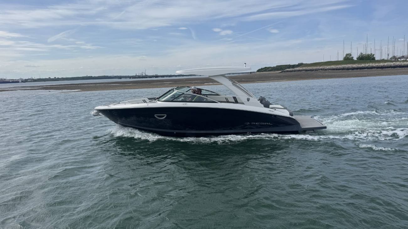 2025 Regal LS9 Ultimate image 17