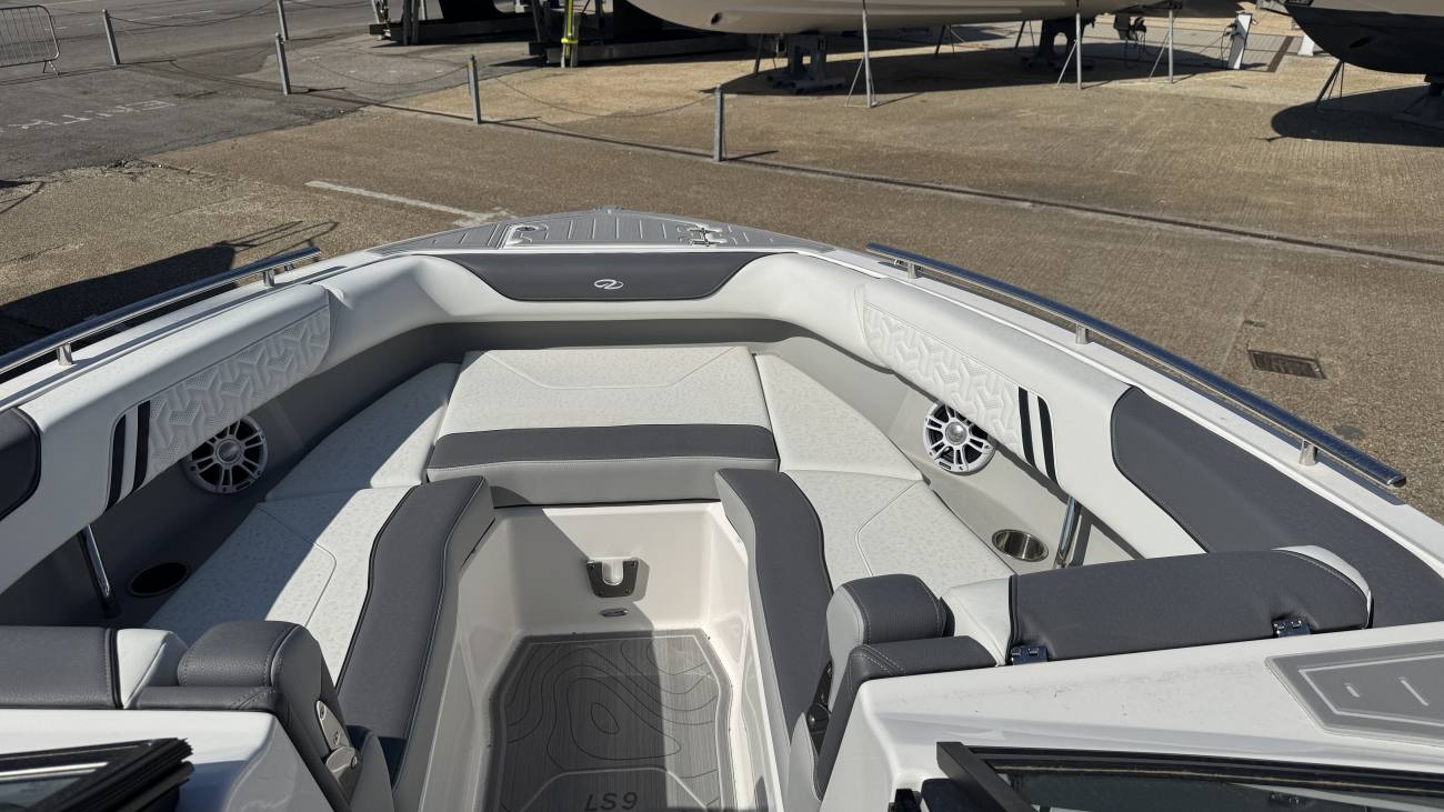 2025 Regal LS9 Ultimate image 19