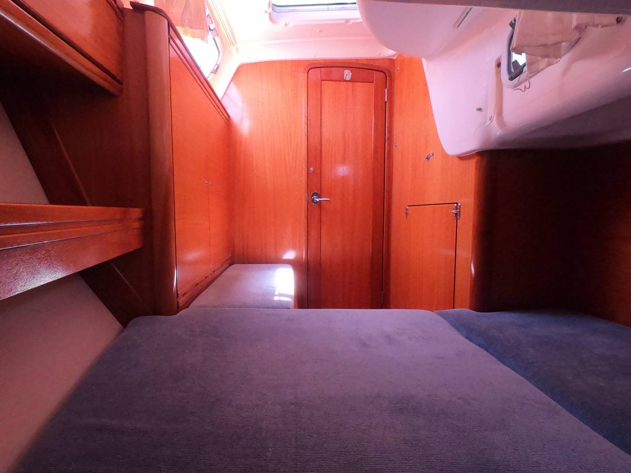 2008 Bavaria 40 Cruiser image 6