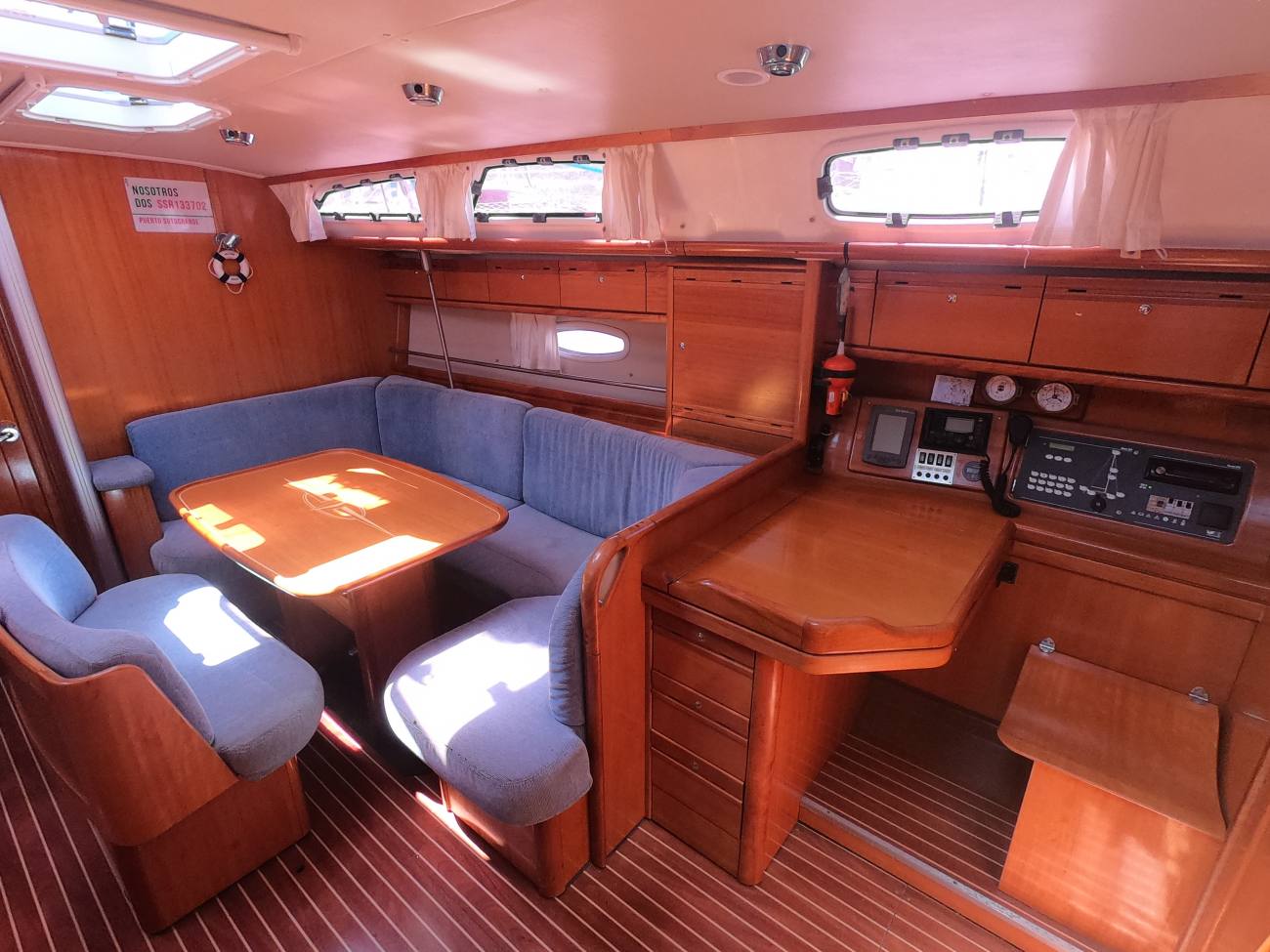 2008 Bavaria 40 Cruiser image 19
