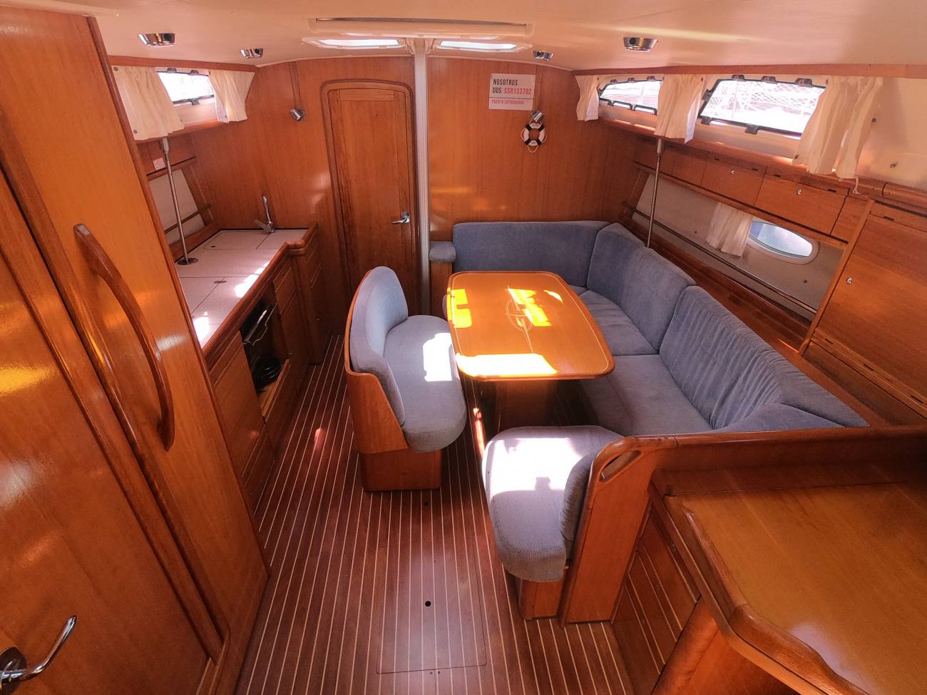 2008 Bavaria 40 Cruiser image 2