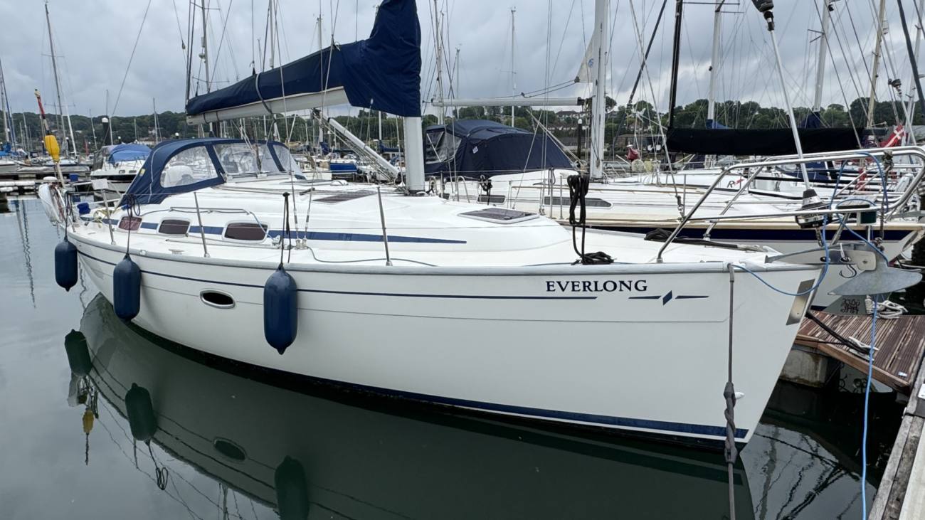 2007 Bavaria 33 Cruiser image 16
