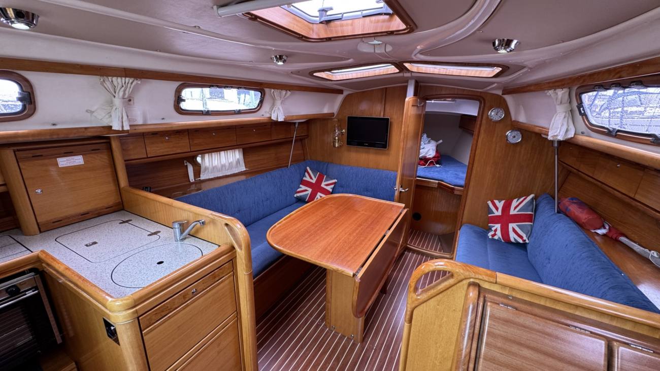 2007 Bavaria 33 Cruiser image 30
