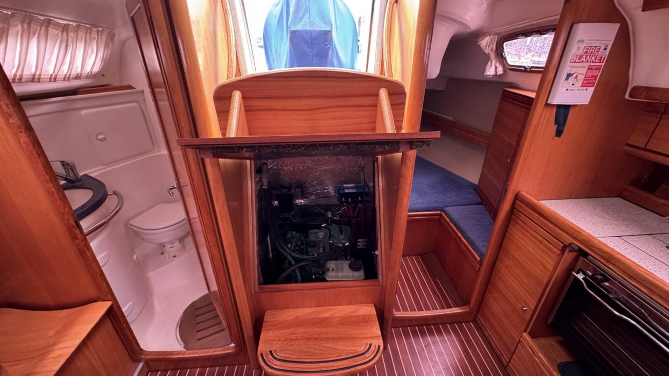 2007 Bavaria 33 Cruiser image 5