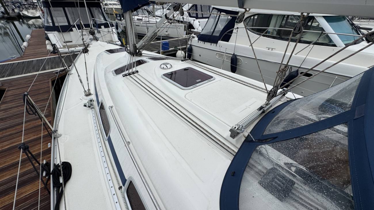 2007 Bavaria 33 Cruiser image 23