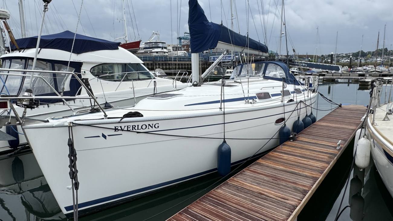 2007 Bavaria 33 Cruiser image 17