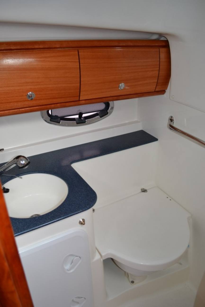2006 Bavaria Sport 32 image 2