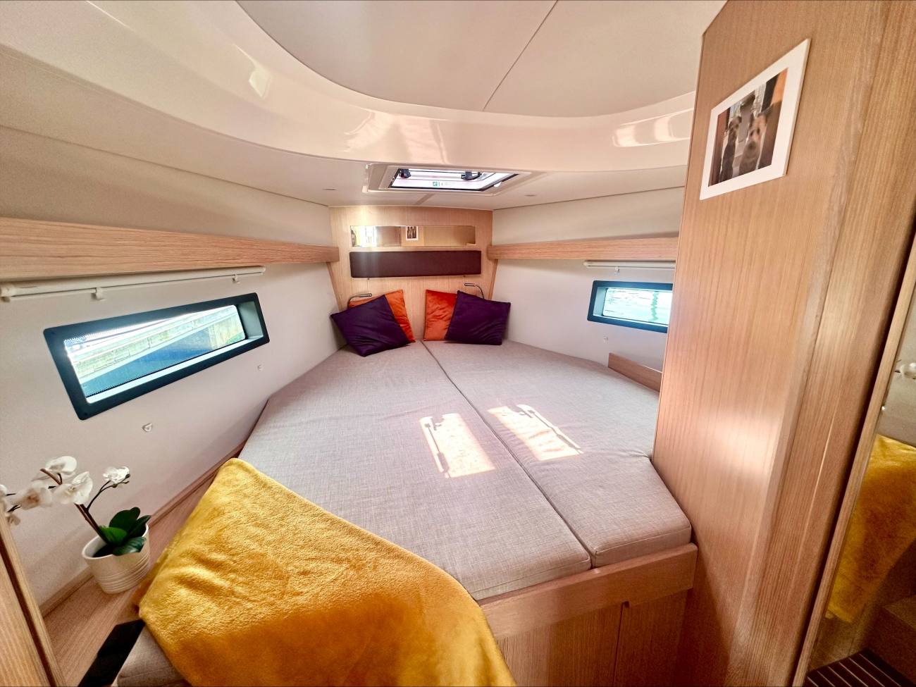 2020 Bavaria C42 image 5