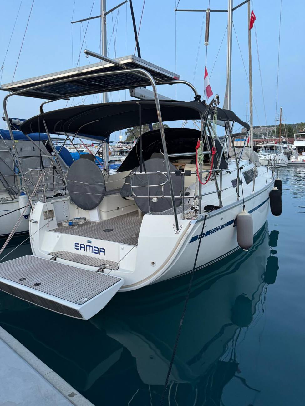 2018 Bavaria 37 Cruiser image 16