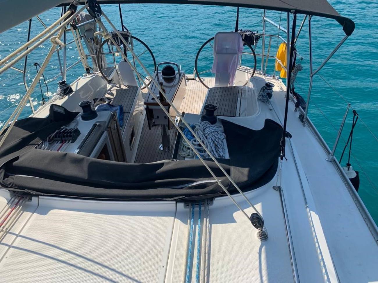2018 Bavaria 37 Cruiser image 15