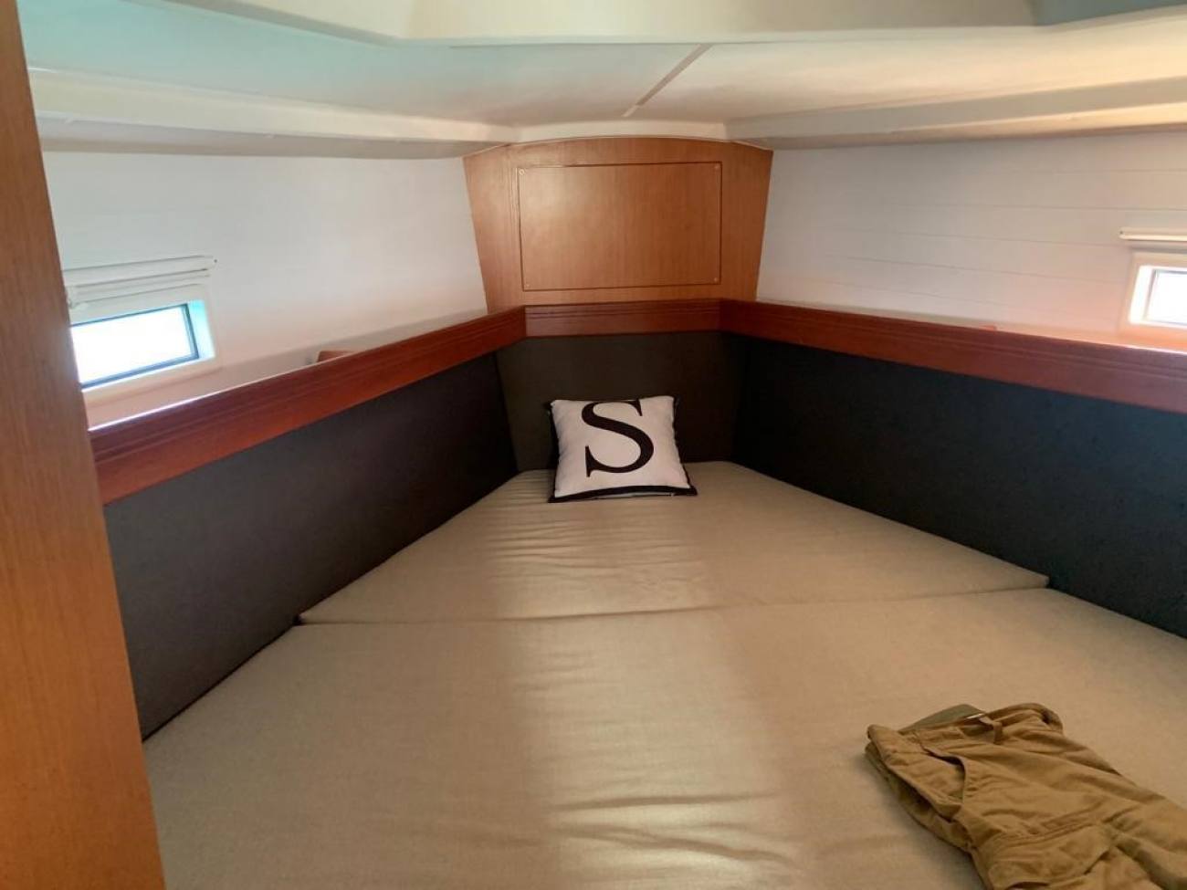 2018 Bavaria 37 Cruiser image 12