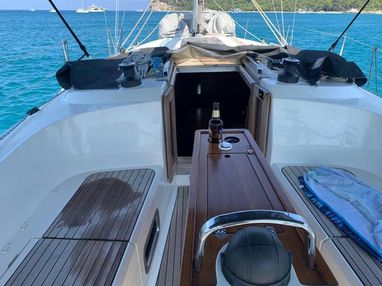2018 Bavaria 37 Cruiser image 19