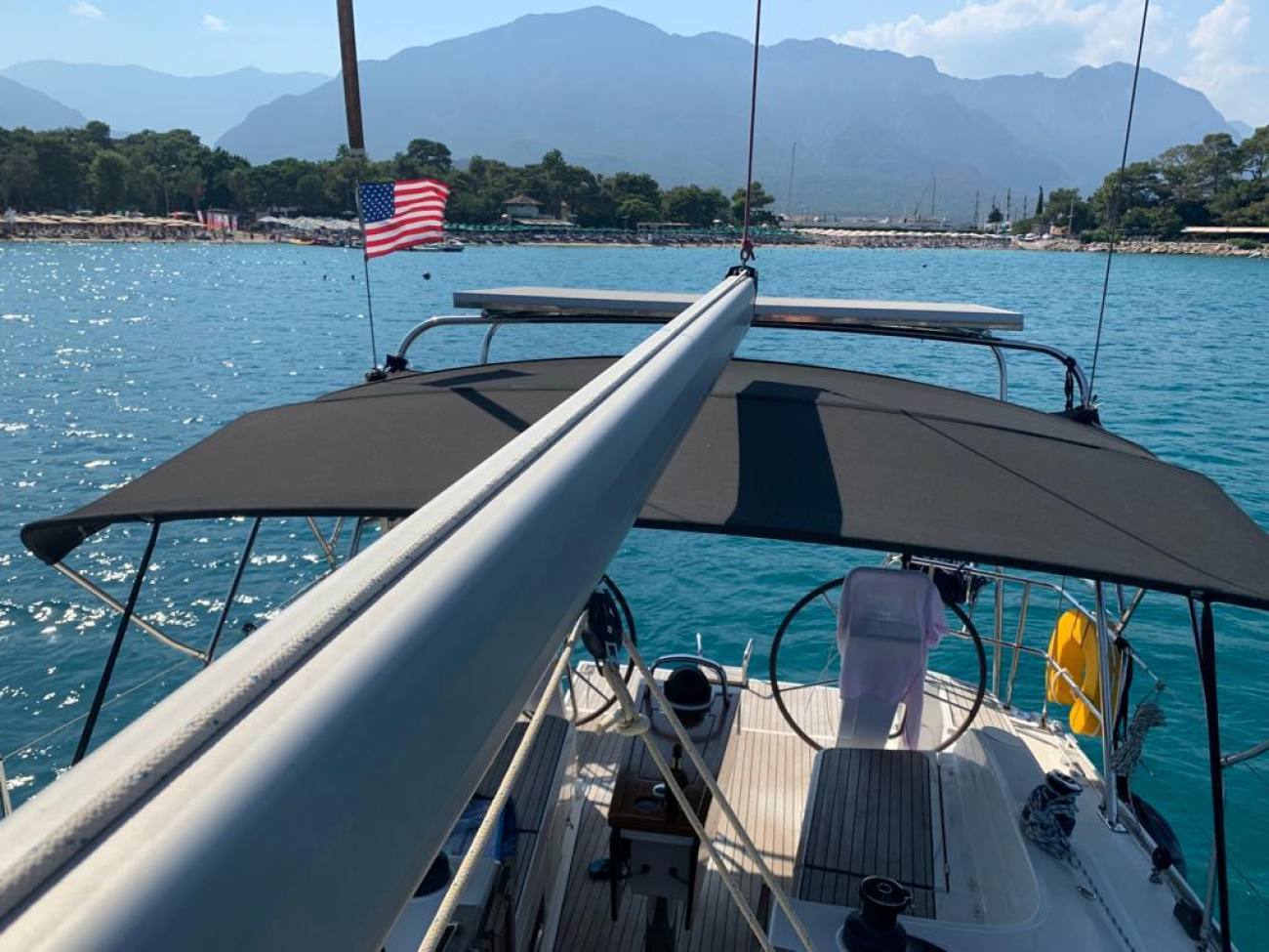 2018 Bavaria 37 Cruiser image 2