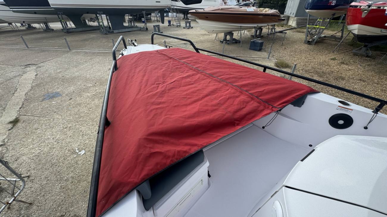 2022 Axopar 28 Cabin image 7