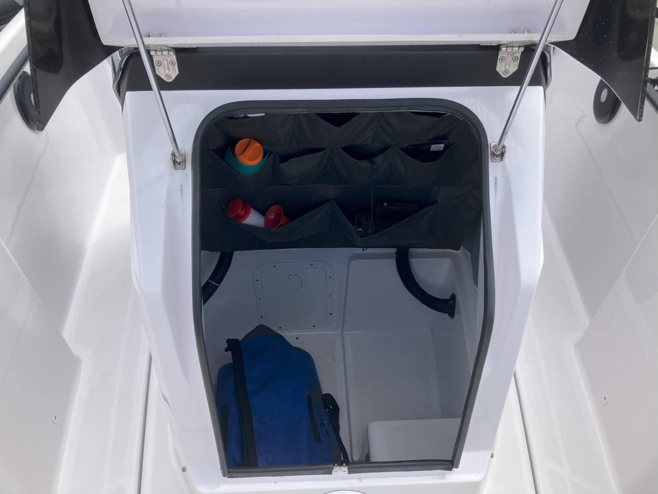 2022 Axopar 22 Spyder image 3