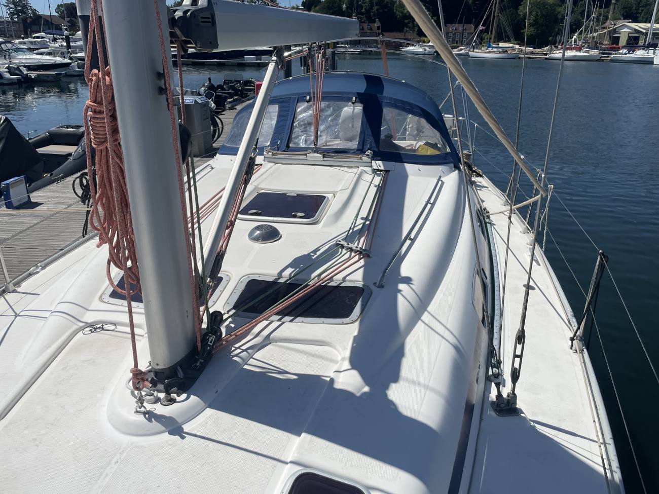 2006 Bavaria 39 Cruiser image 26
