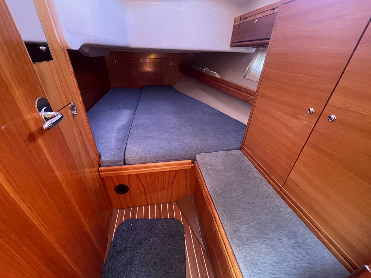 2006 Bavaria 39 Cruiser image 6
