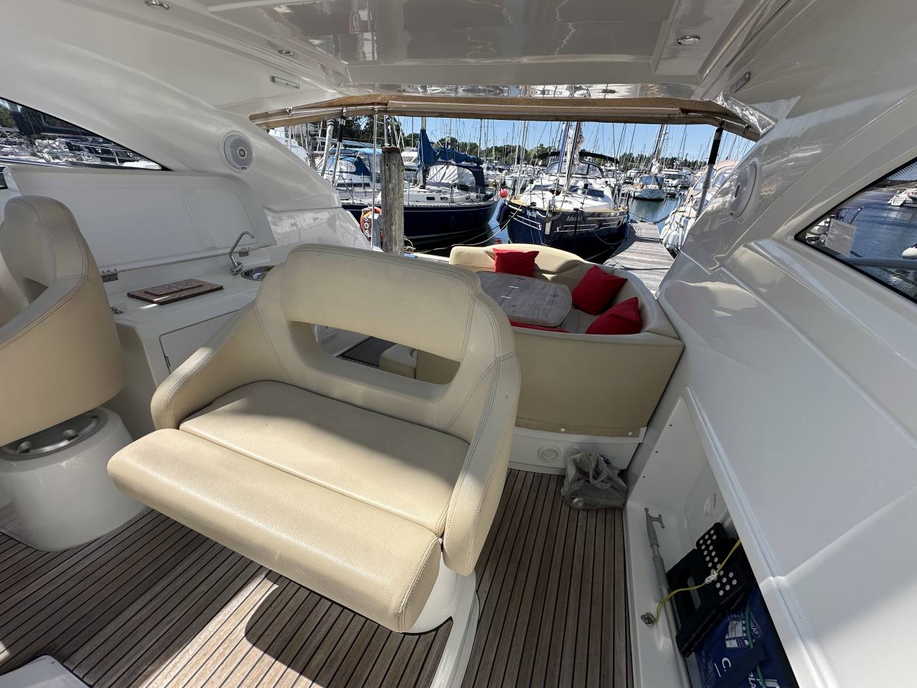 2008 Beneteau Monte Carlo 37 Hard Top image 28