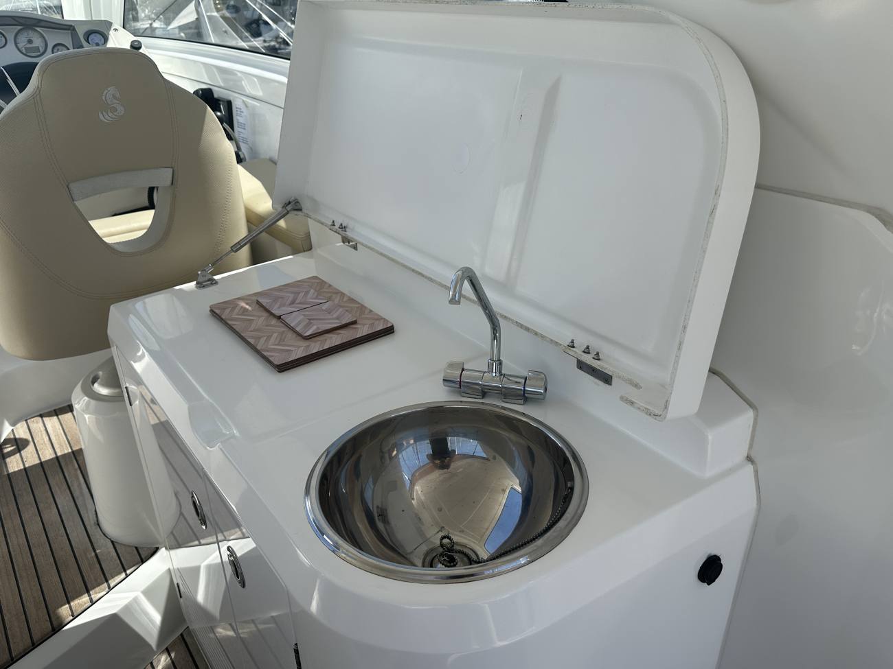 2008 Beneteau Monte Carlo 37 Hard Top image 30