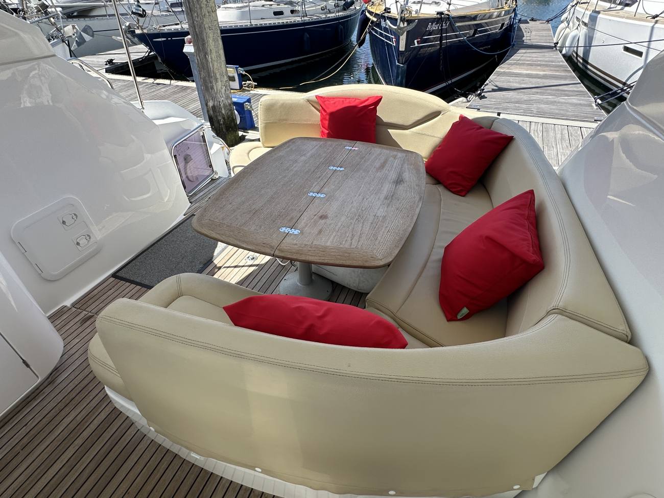 2008 Beneteau Monte Carlo 37 Hard Top image 32