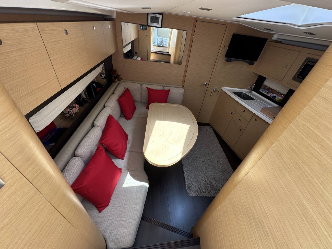 2008 Beneteau Monte Carlo 37 Hard Top image 46